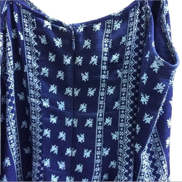 * Collective Concepts Embroidered Trim Pleat Dress - Picture 7 of 7